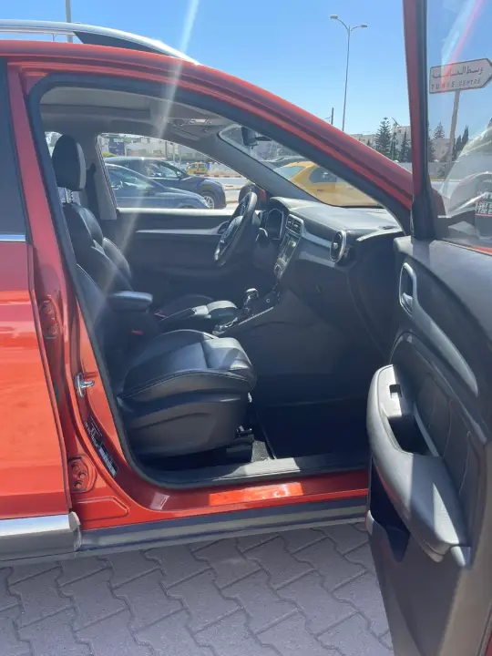 MG MG ZS - Photo 2