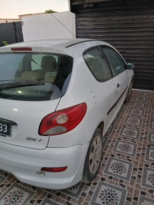 Peugeot 207 - Photo 6