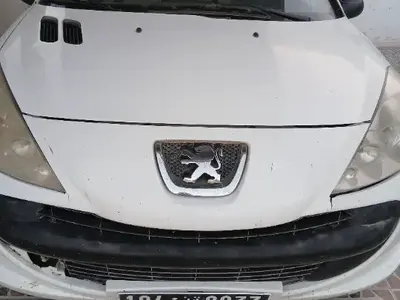 Peugeot 207 - Photo 7
