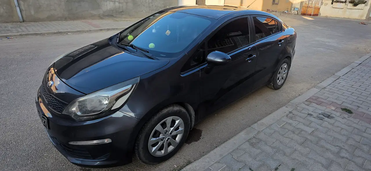 Kia RIO - Photo 5