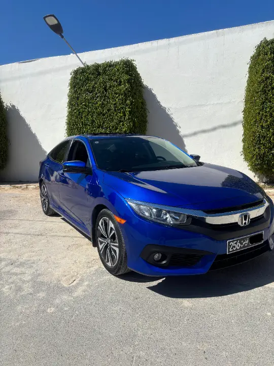 Honda CIVIC - Photo 9