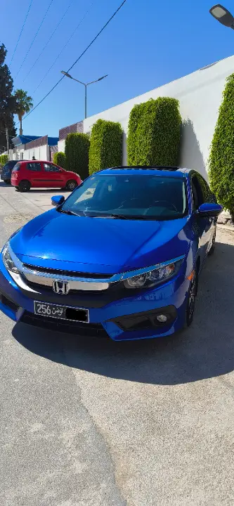 Honda CIVIC - Photo 4
