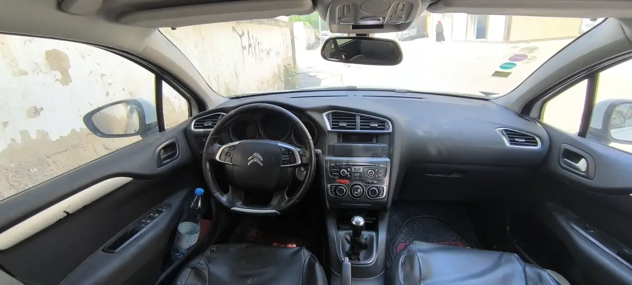Citroen C4 - Photo 7