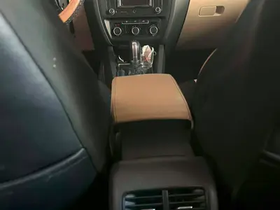 Volkswagen Jetta - Photo 5