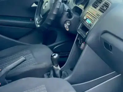 Volkswagen Polo - Photo 2