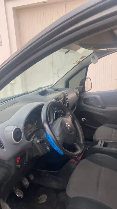 Citroen BERLINGO - Photo 9