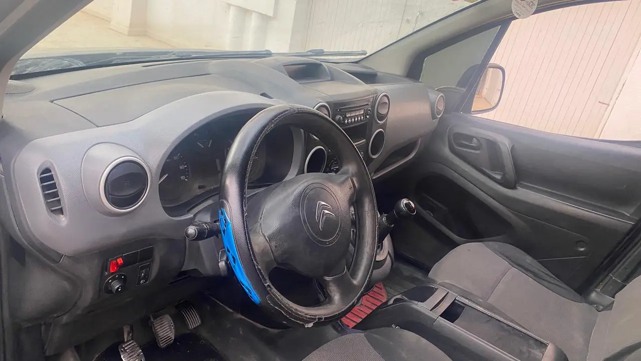 Citroen BERLINGO - Photo 2