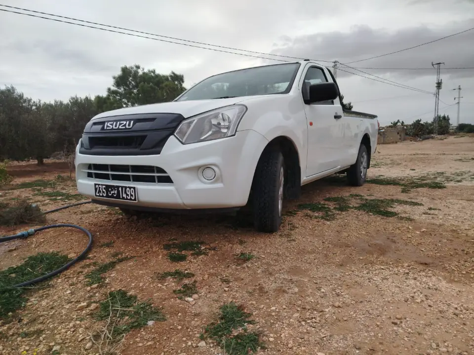 Isuzu D MAX - Photo 2