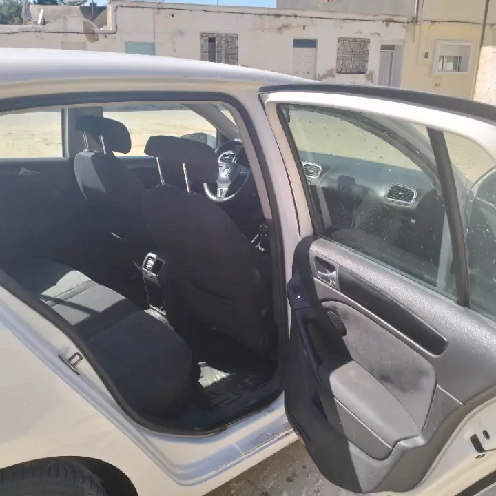 Volkswagen Golf - Photo 9