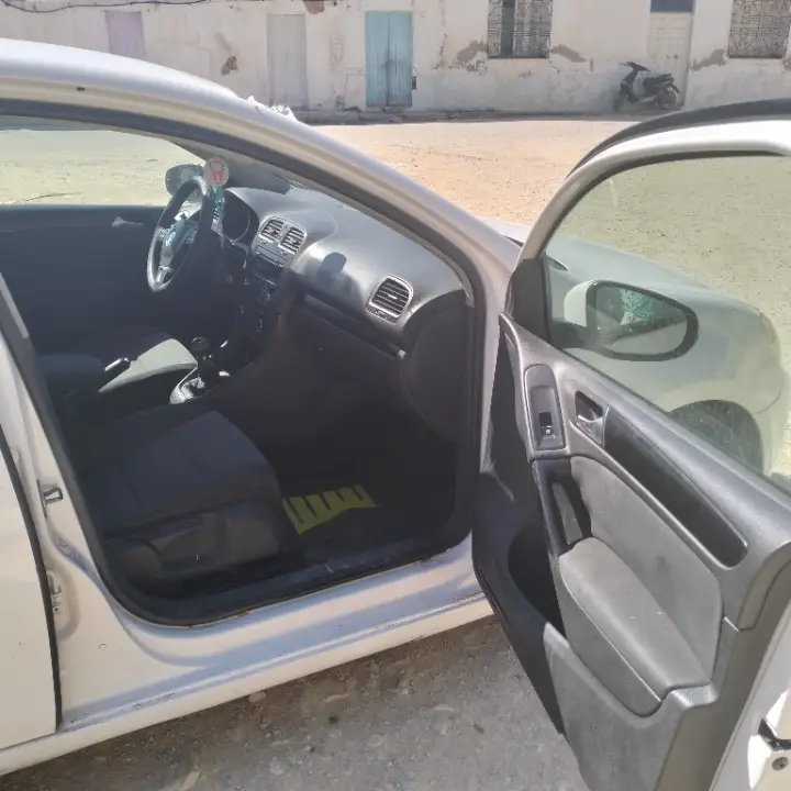 Volkswagen Golf - Photo 8