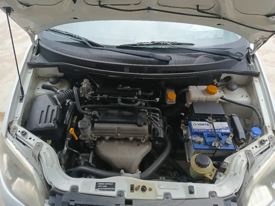 Chevrolet AVEO - Photo 4