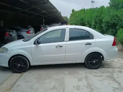 Chevrolet AVEO - Photo 3