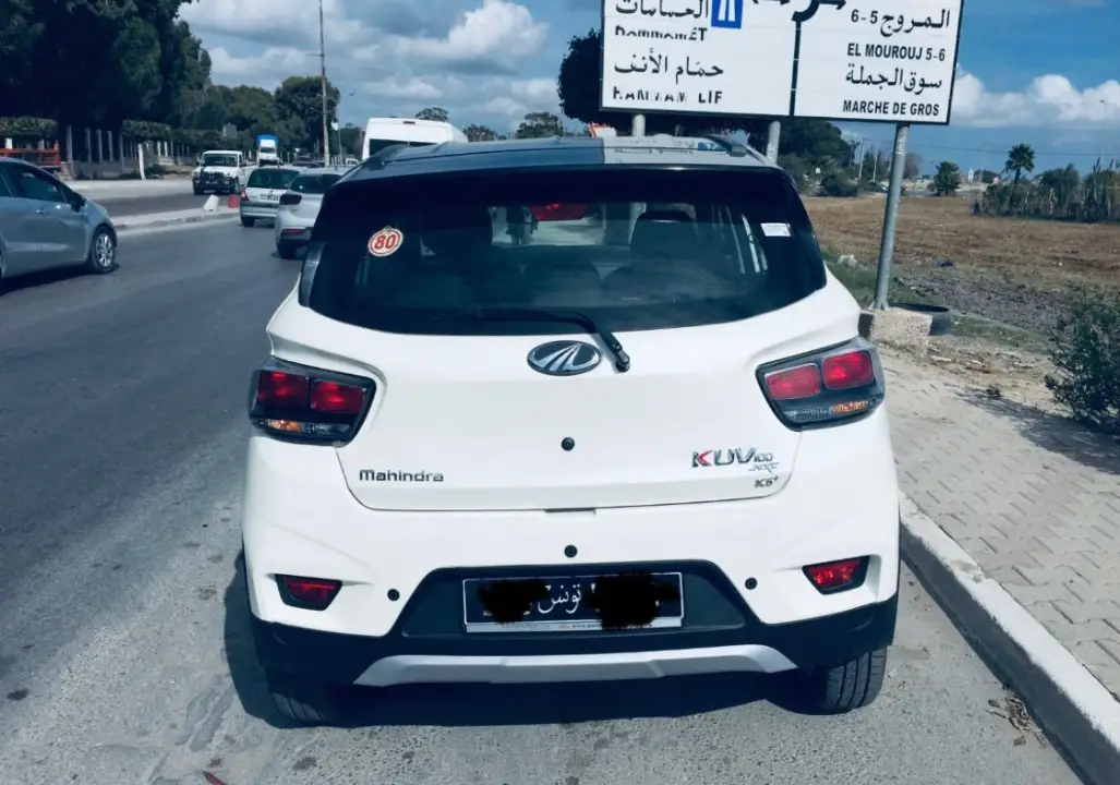 Mahindra KUV 100 - Photo 4