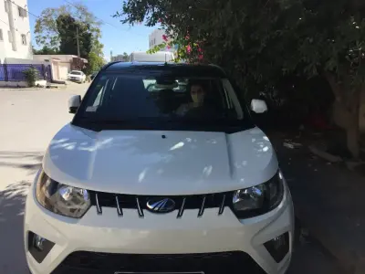 A Vendre Mahindra Kuv 100 