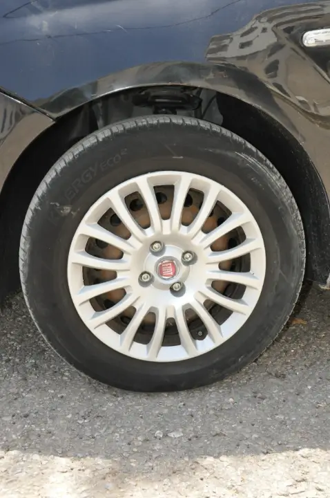 Fiat PUNTO EVO - Photo 3
