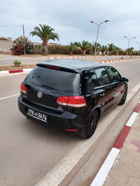 Volkswagen Golf - Photo 2
