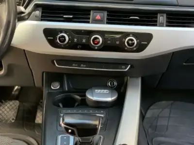 Audi A4 - Photo 2
