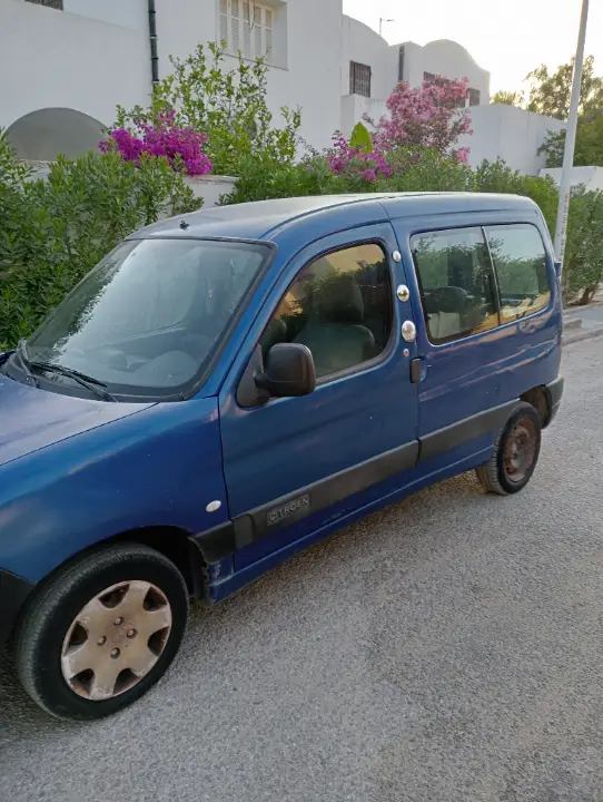 Citroen BERLINGO - Photo 4
