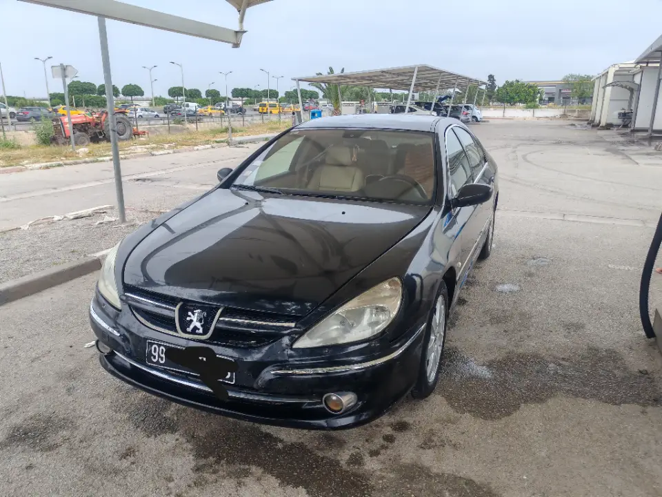 Peugeot 607 2001