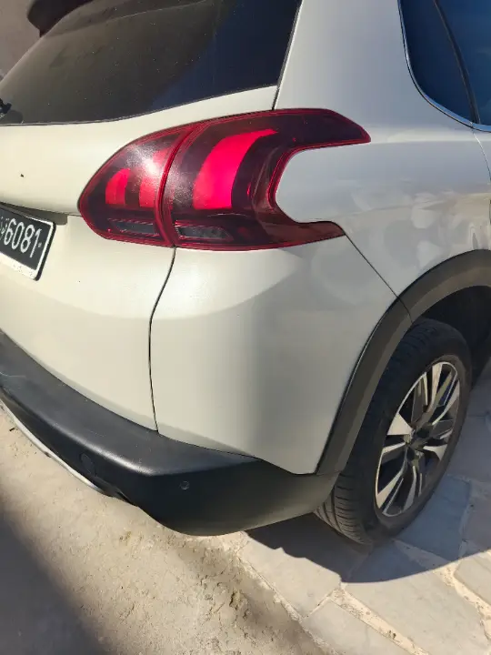 Peugeot 2008 - Photo 6