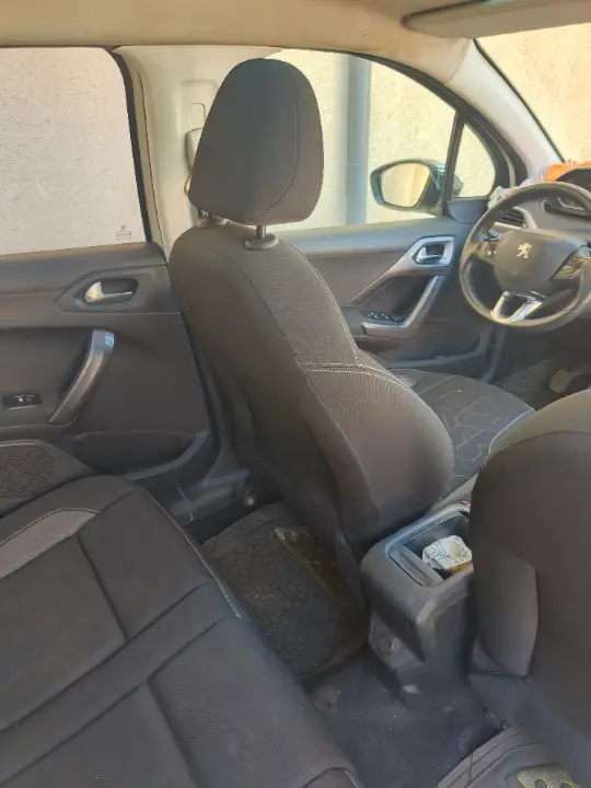 Peugeot 2008 - Photo 4