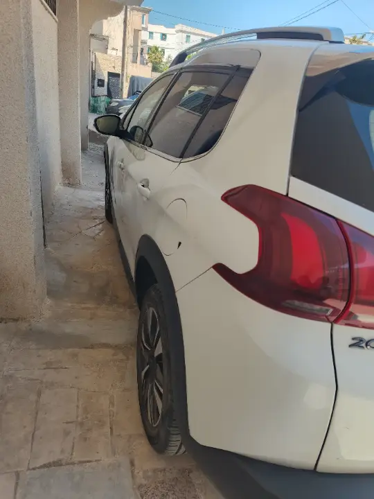 Peugeot 2008 - Photo 2