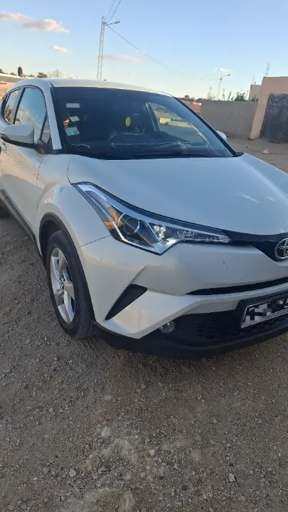 Toyota C-HR - Photo 8