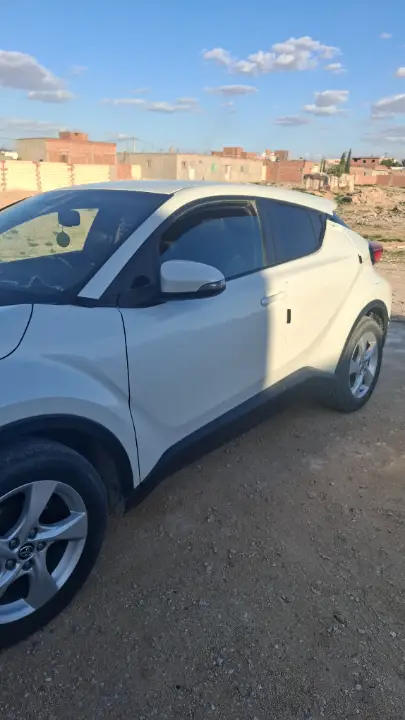 Toyota C-HR - Photo 6