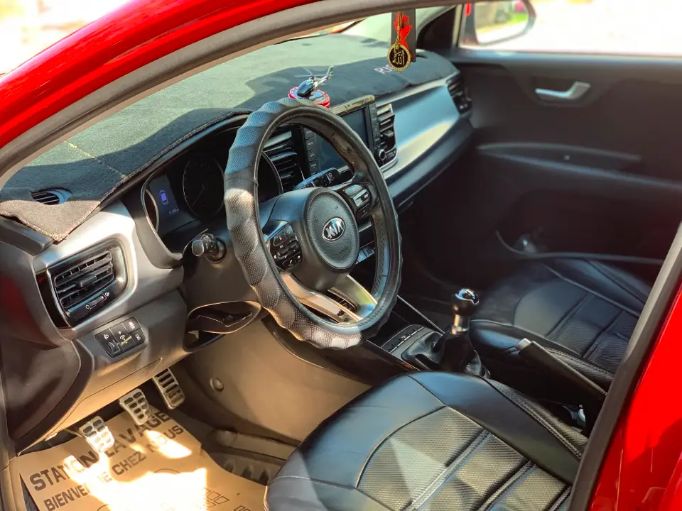 Kia RIO - Photo 4