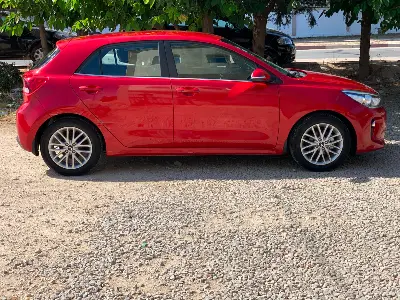 Kia RIO - Photo 6