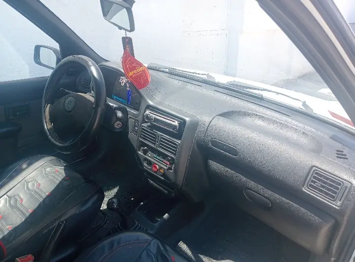 Peugeot 106 - Photo 4