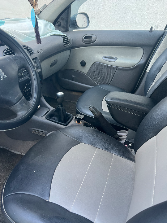 Peugeot 206 - Photo 6