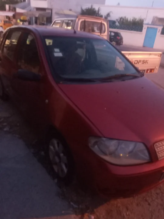 Fiat PUNTO - Photo 5