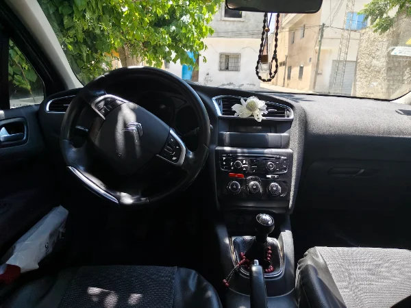 Citroen C4 - Photo 6