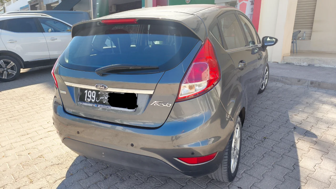 Ford FIESTA - Photo 7