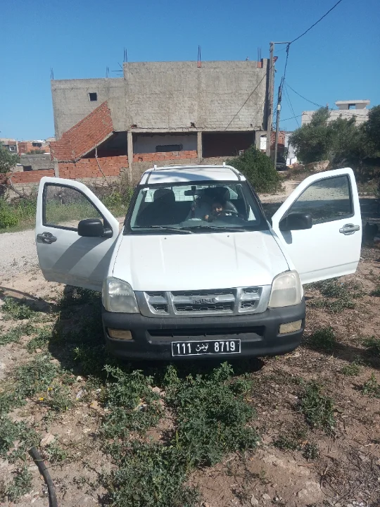 Isuzu D MAX - Photo 2