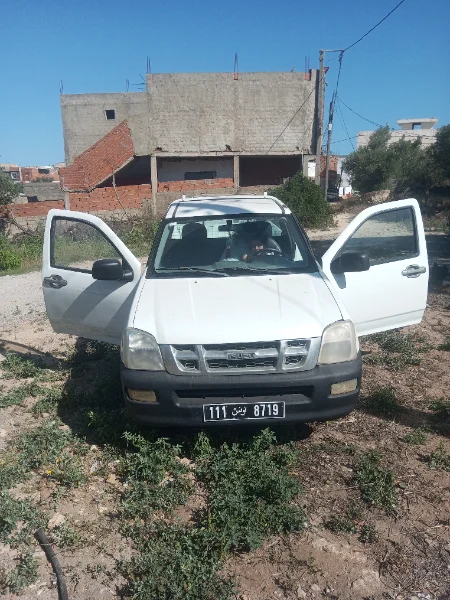 Isuzu D MAX - Photo 2