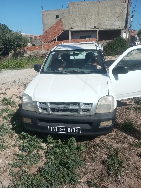 Isuzu D MAX 2024 - 660 000 km - Diesel