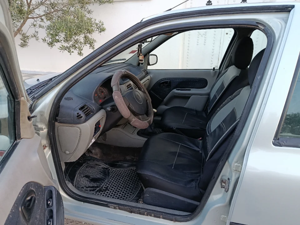 Renault Clio - Photo 4