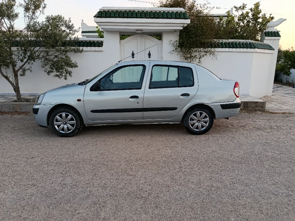 Renault Clio - Photo 3