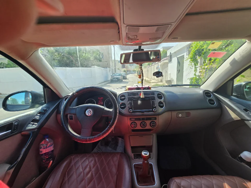 Volkswagen Tiguan - Photo 4