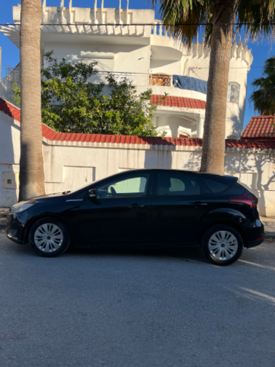 Ford FOCUS - Photo 8