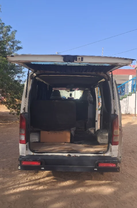 Toyota Hiace - Photo 8