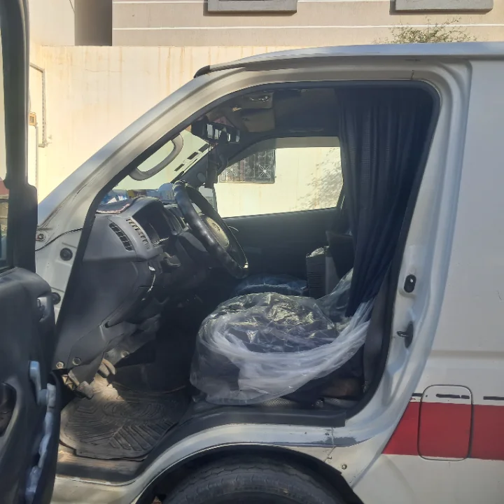 Toyota Hiace - Photo 4