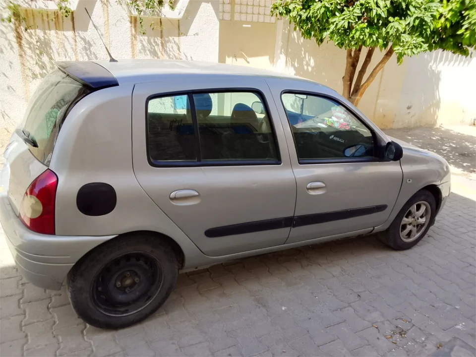 Renault Clio - Photo 7