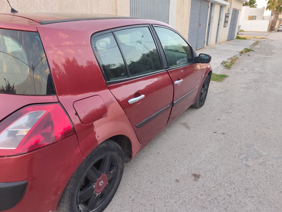 Renault Megane - Photo 4
