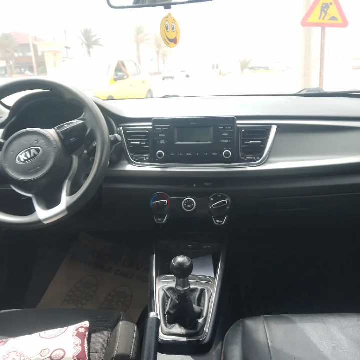Kia RIO - Photo 3