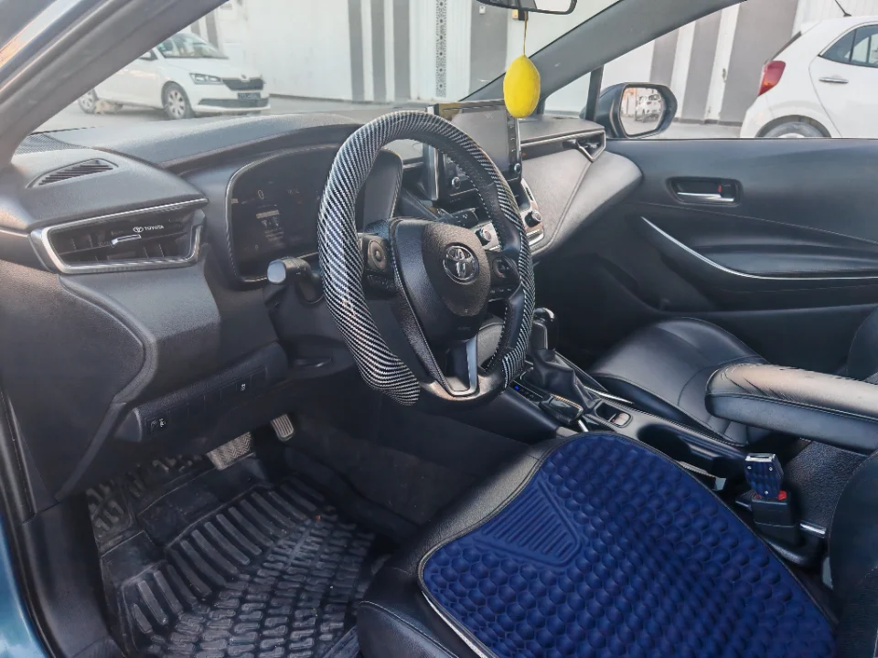 Toyota Corolla - Photo 7
