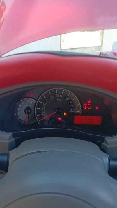 Nissan Micra - Photo 9