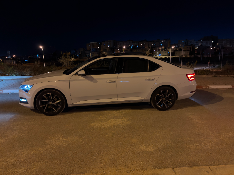 Skoda Superb - Photo 4